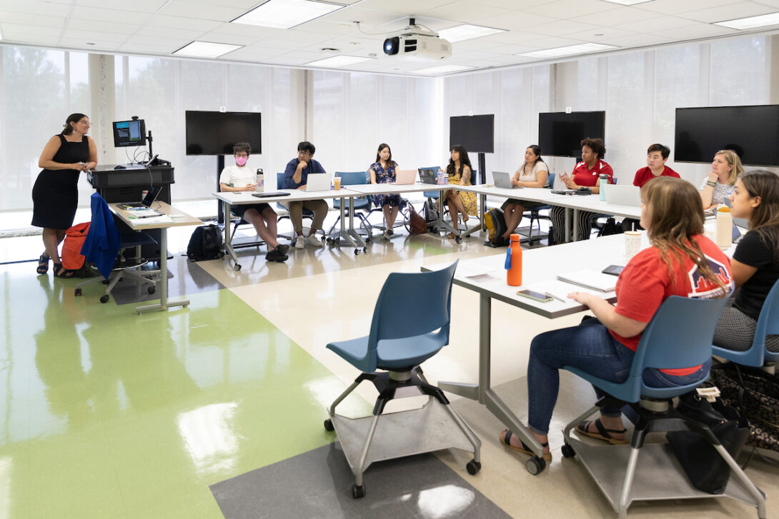 UIC instructor in classroom teaching students